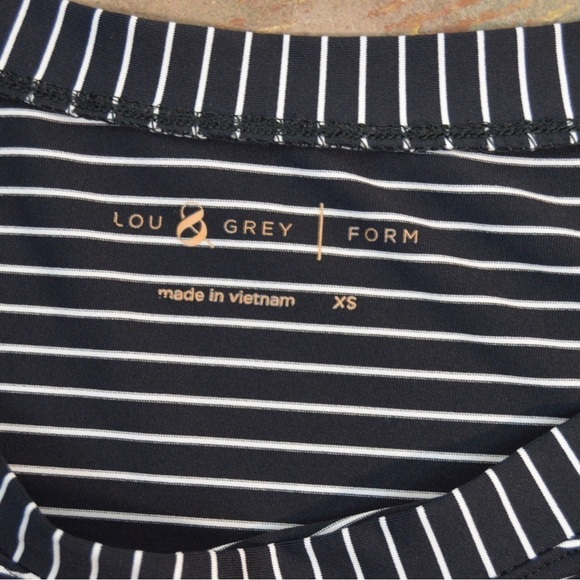 Lou & Grey FORM‎ Slinky Dolman Sleeve Striped Loose Fit Pullover Top, Size XS - Picture 4 of 9